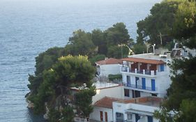 Mirsini Rooms